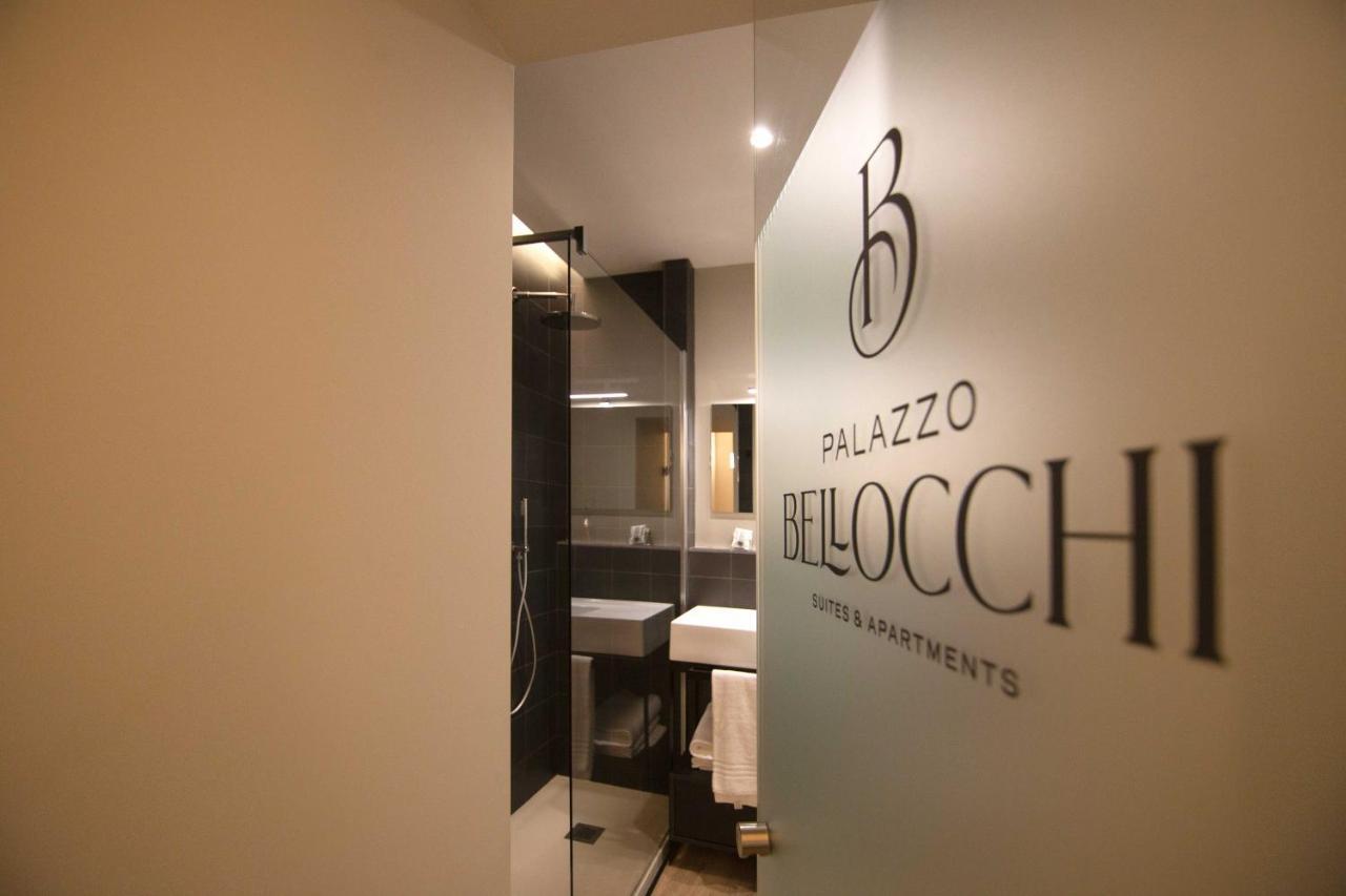 Palazzo Bellocchi - Suites & Apartments 布林迪西 外观 照片