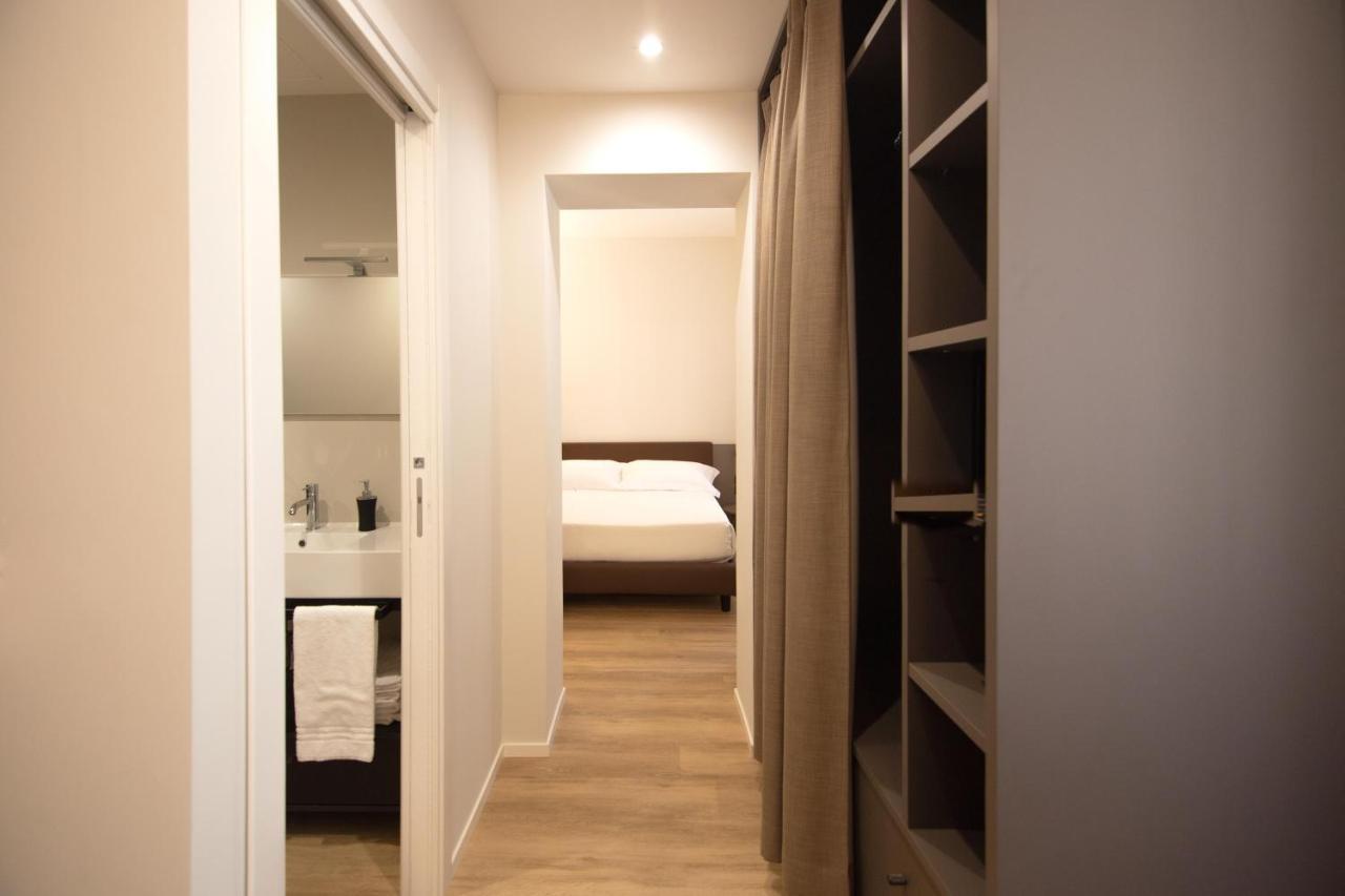 Palazzo Bellocchi - Suites & Apartments 布林迪西 外观 照片