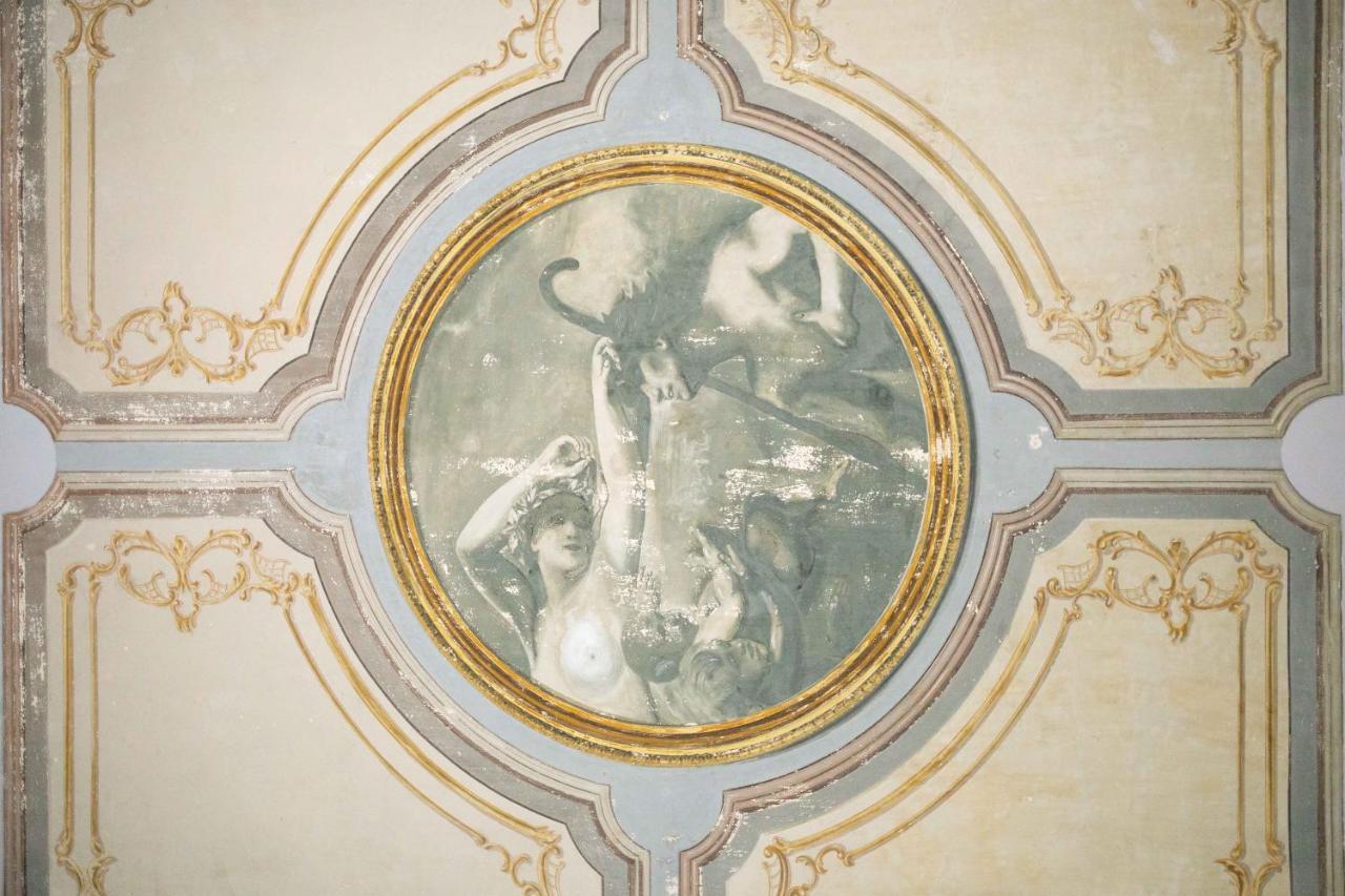 Palazzo Bellocchi - Suites & Apartments 布林迪西 外观 照片