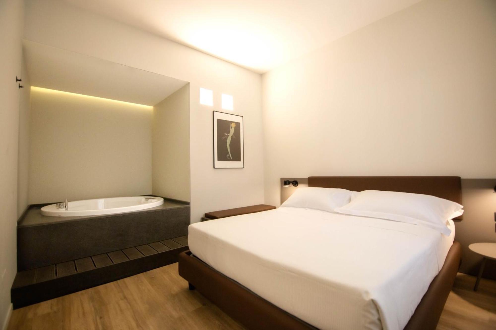 Palazzo Bellocchi - Suites & Apartments 布林迪西 客房 照片